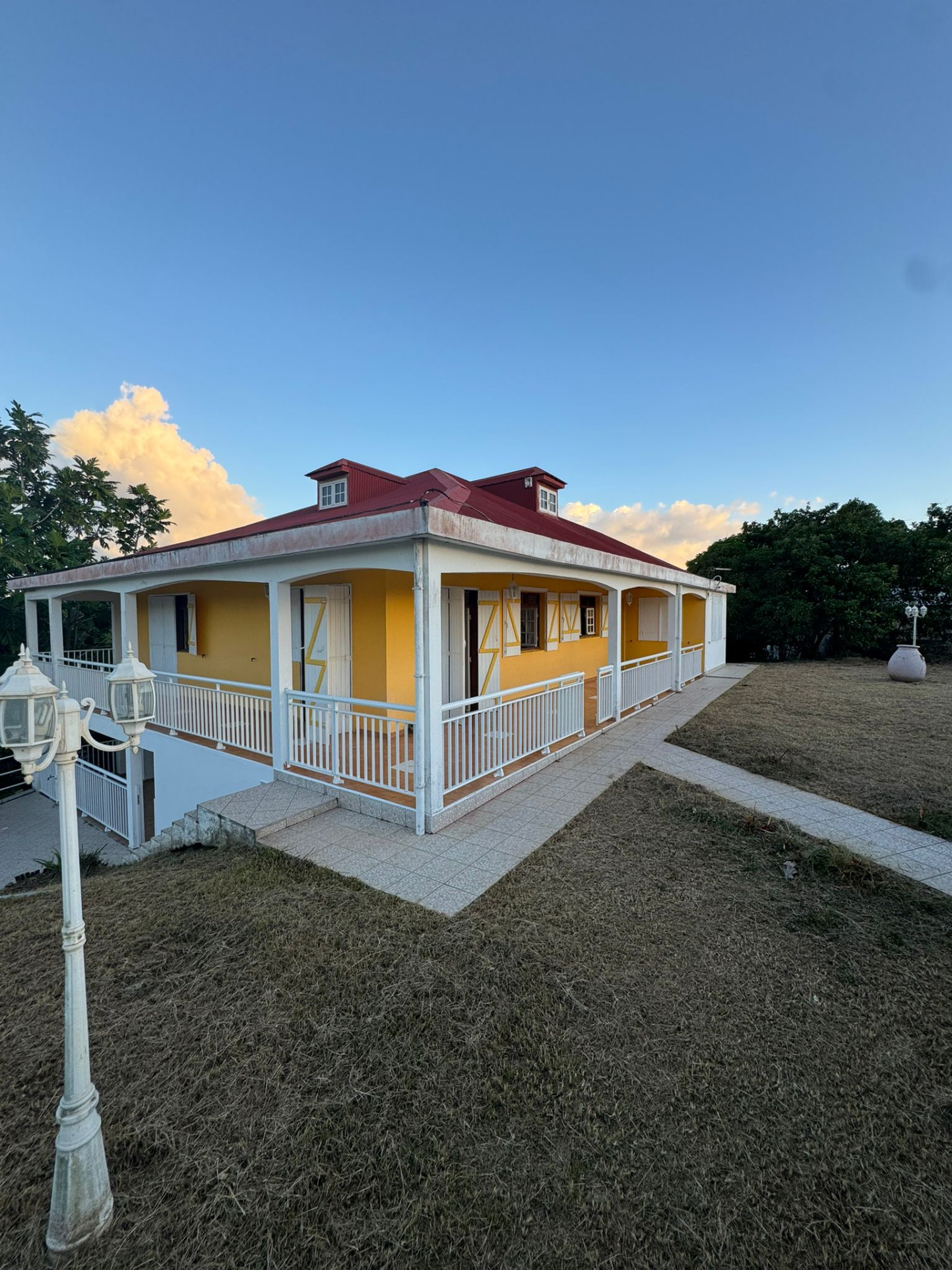 Maison F5 meublée à louer   Grand Bois, Le Gosier
